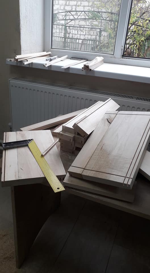 Diafragmele pentru stupii de albine în proces de lucru la SP Bubuieci în atelierul de tâmplărie, realizate de elevii de la meseria ,,Apicultor"!!!